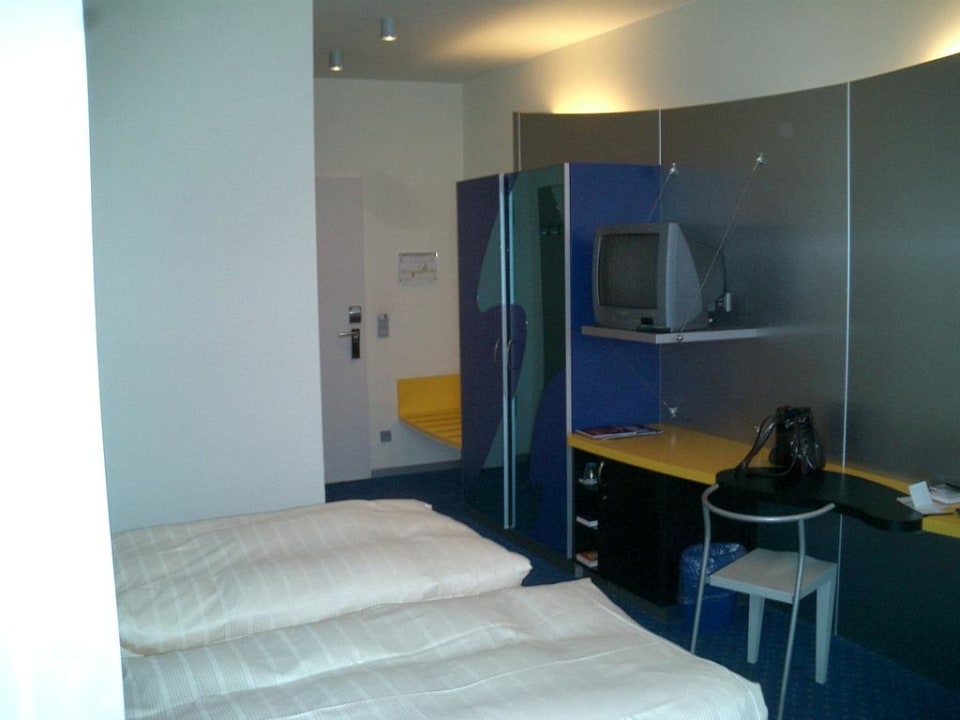 Zimmer 232: Fernsehecke INNSIDE by Meliá Bremen