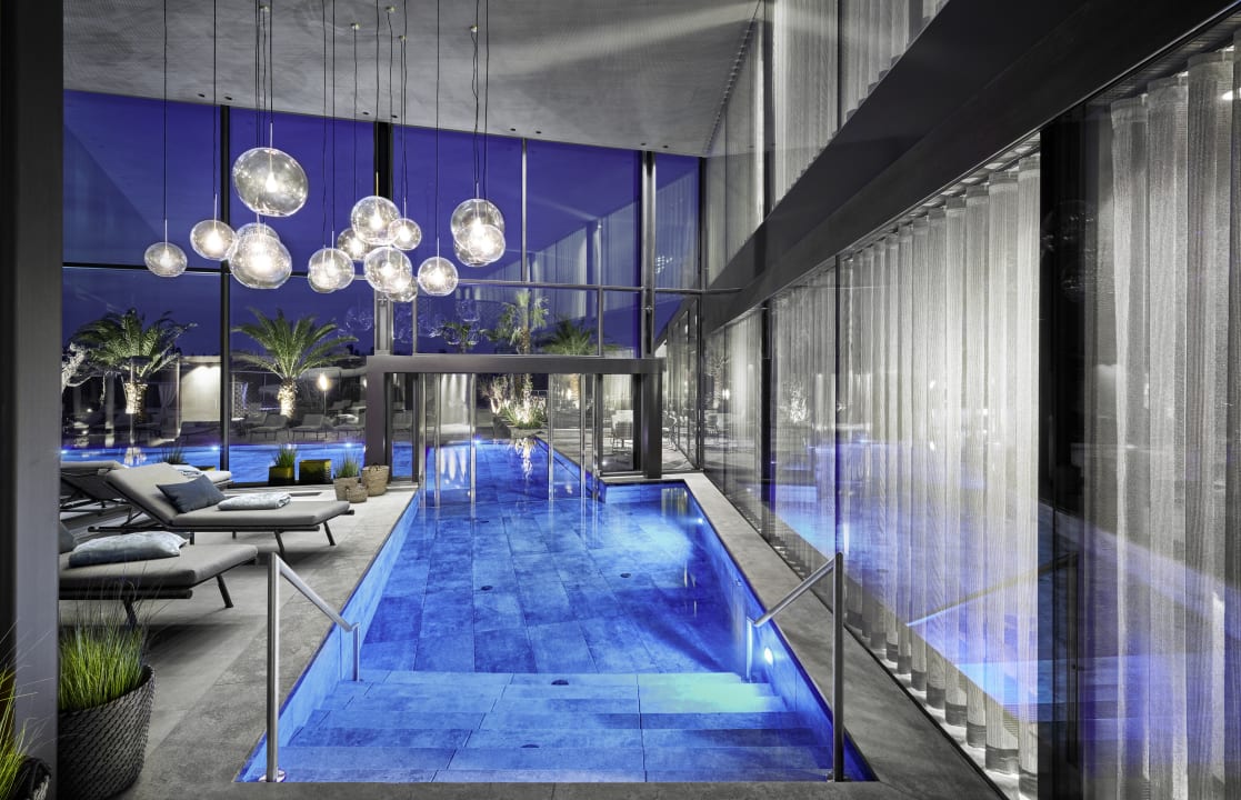 Pool Quellenhof Luxury Resort Lazise