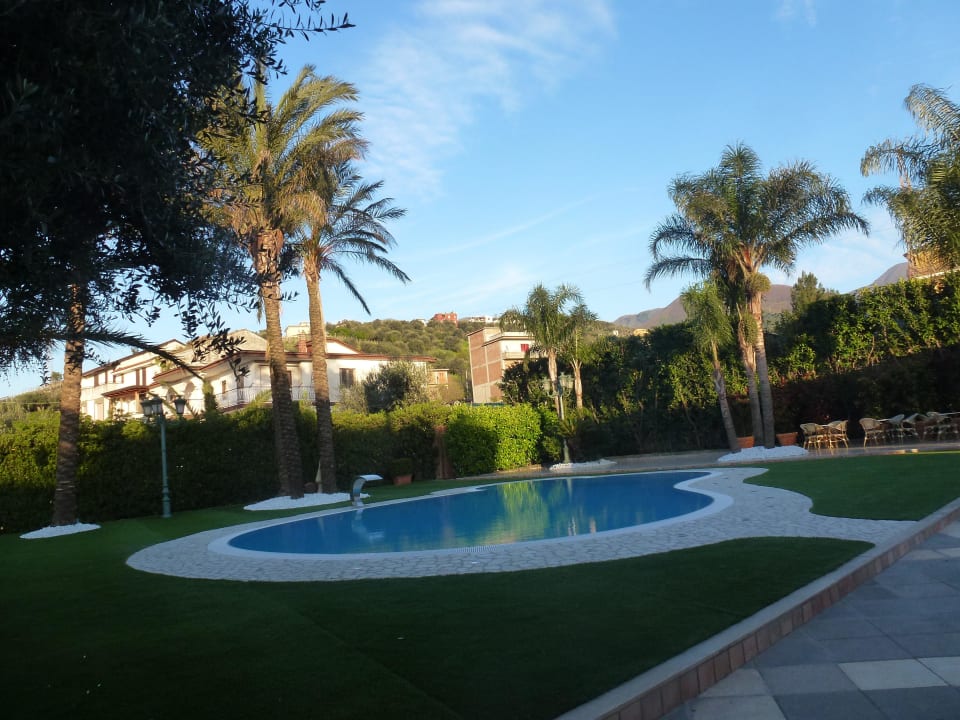 Mit kleiner Liegewiese Villa Le Zagare Relais & SPA