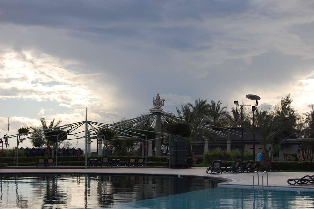 Pool Limak Lara Deluxe Hotel & Resort