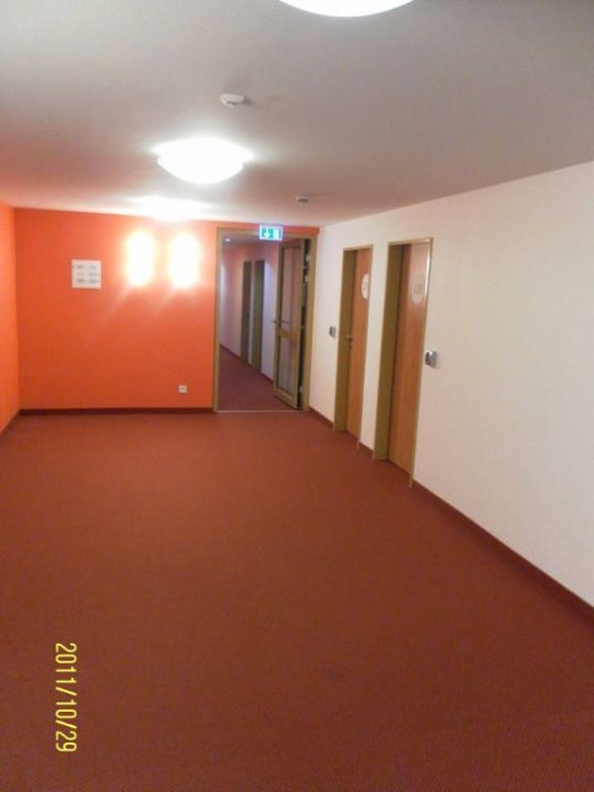 Hotelflur B&B Hotel Stuttgart-City