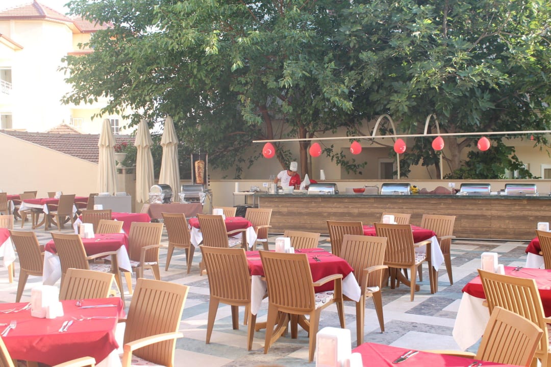 Innenhof Nerton Hotel - Erwachsenenhotel ab 16 Jahren