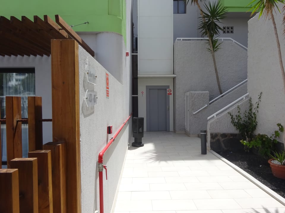 Außenansicht Hotel LIVVO Anamar Suites