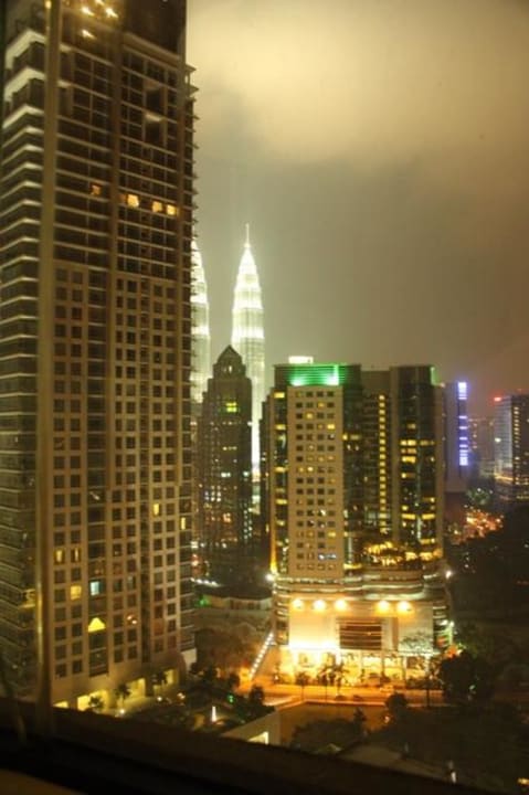 Nachtaussicht aus Zimmer 23.Etage Hotel The Westin Kuala Lumpur