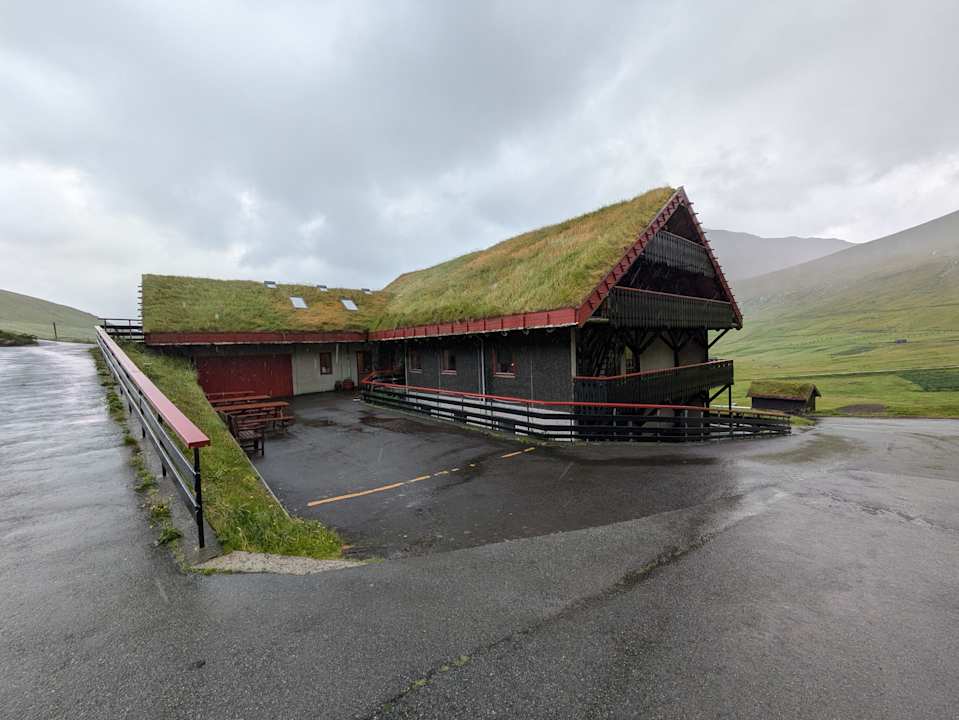 Außenansicht Hotel Gjaargarður Guesthouse Gjogv