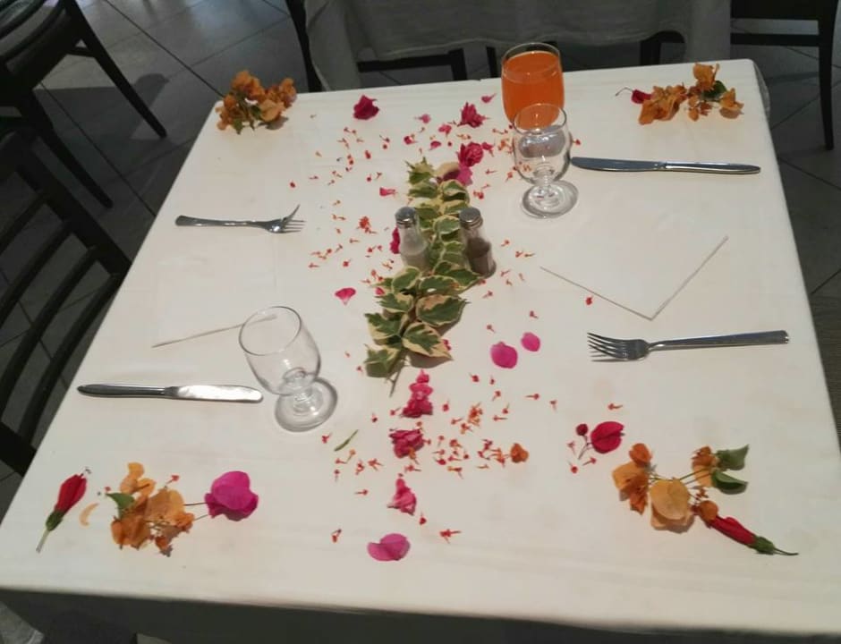 Restaurant Nozha Beach Resort & Spa