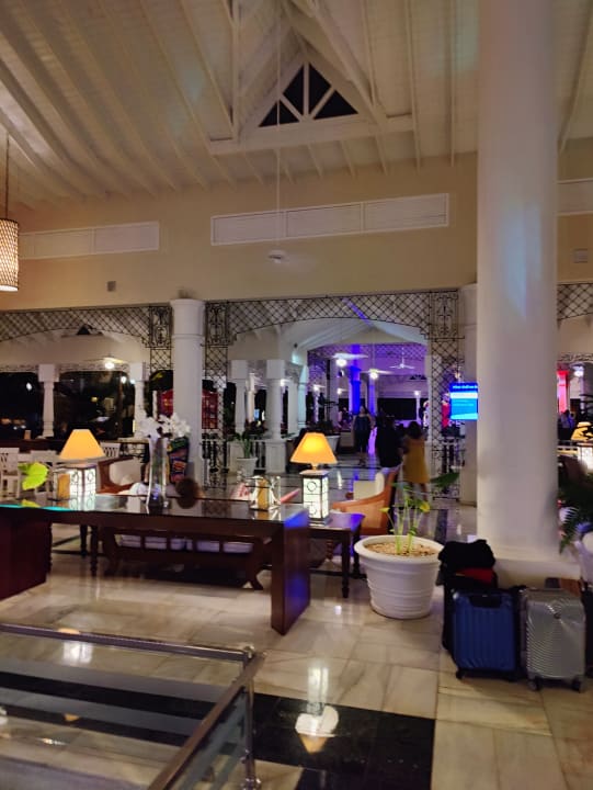 Lobby Bahia Principe Luxury Bouganville