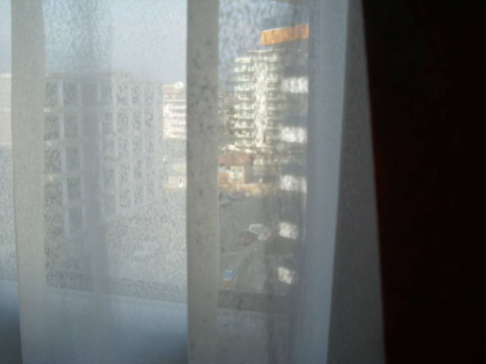 Dreckige Vorhänge Semt Luna Beach Hotel