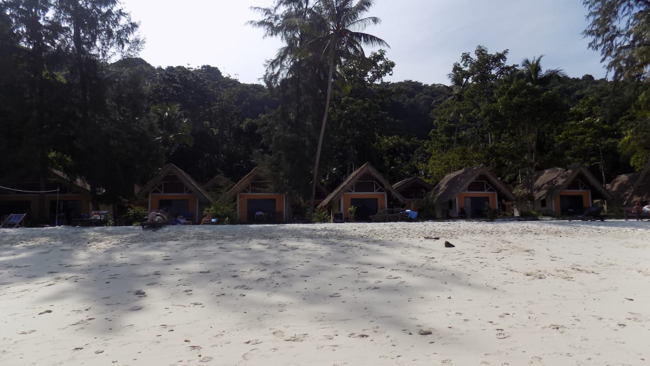 Strand Hotel Coral Island Resort