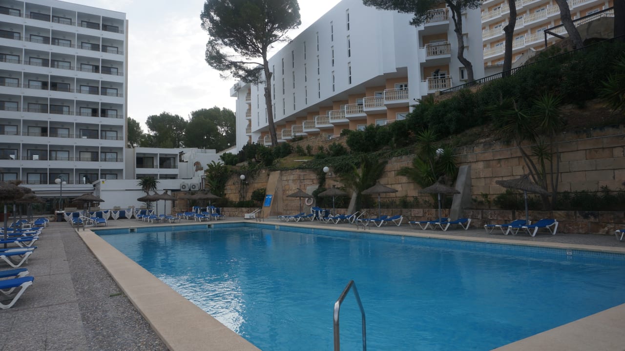 Pool Hotel Vibra Beverly Playa