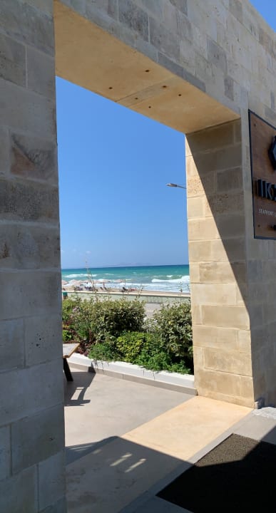 Außenansicht Ikones Seafront Luxury Suites