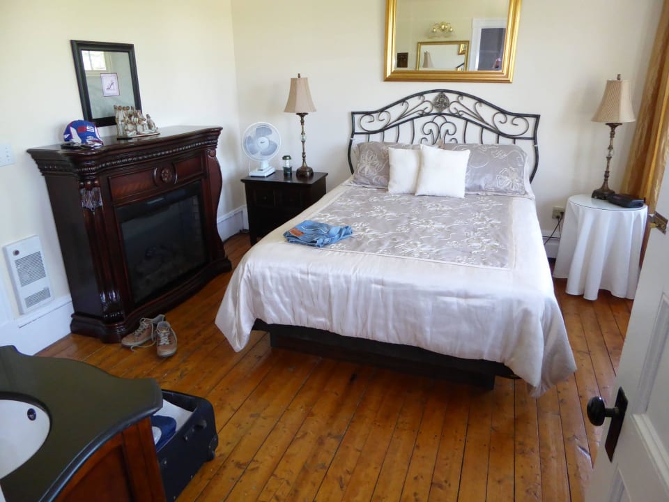 Edith's Room The Lilac Inn B&B