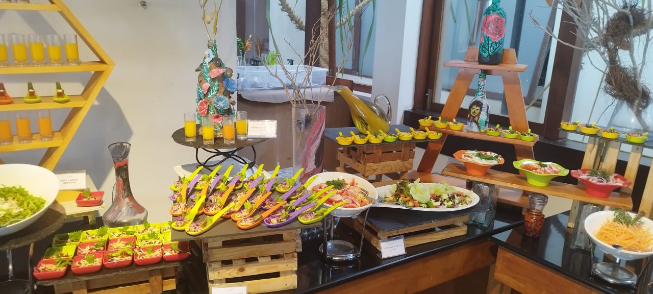 Gastro Pandanus Beach Resort & Spa