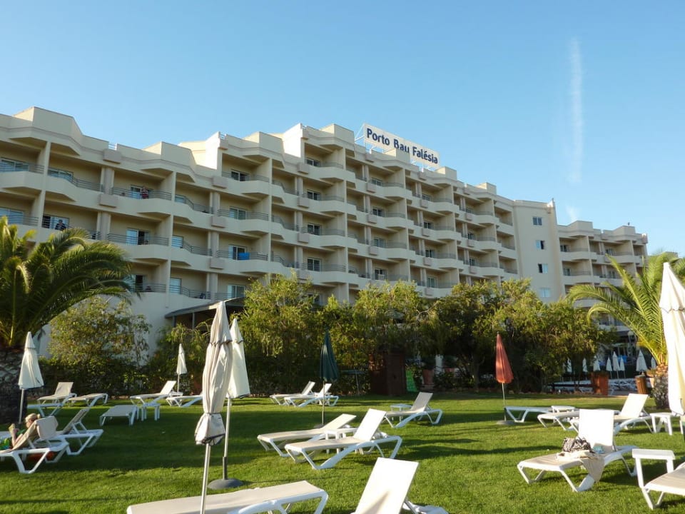 Aussicht vom Pool auf Hotel PortoBay Falésia