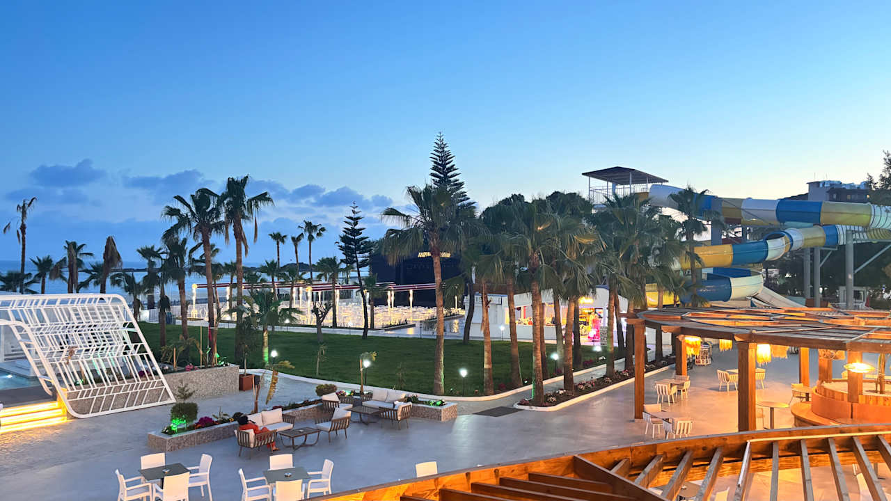 Außenansicht Mira Meridia Beach Hotel