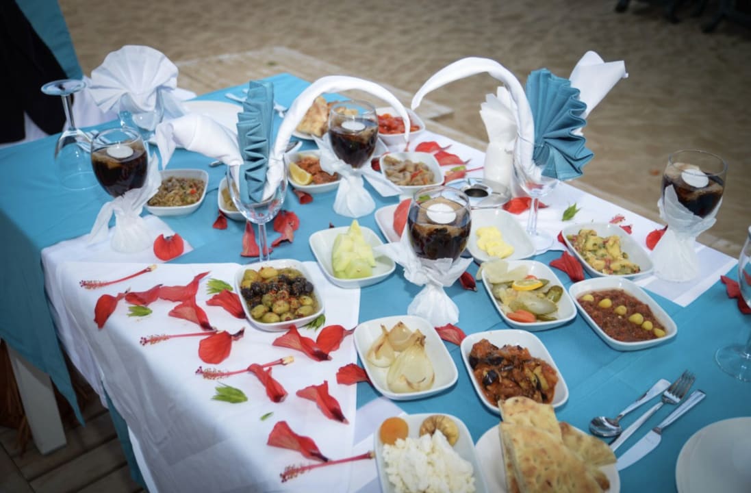 Gastro Well Palace Side