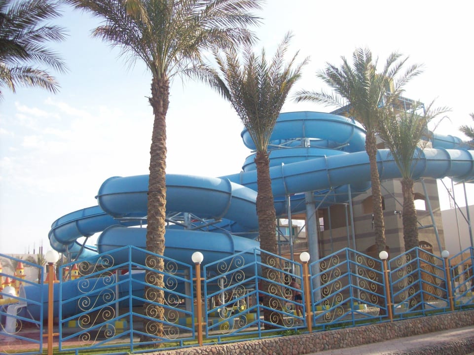 Aquapark na terenie hotelu Mirage Bay Resort & Aqua Park