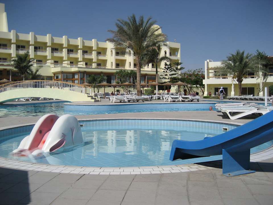 Pool Palm Beach Resort