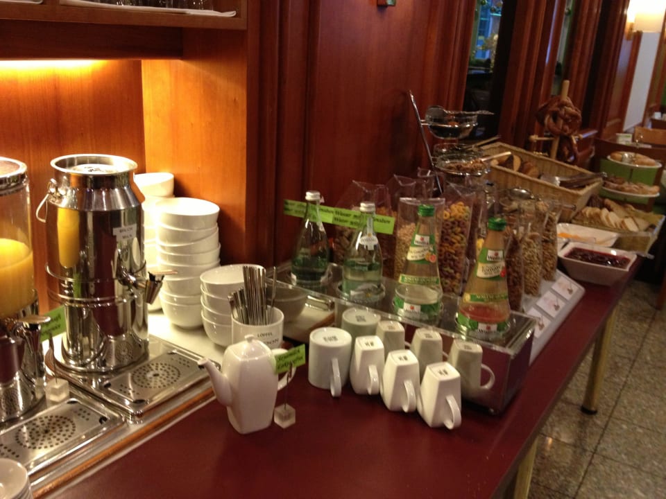 Frühstück Hotel Metropol by Maier Privathotels