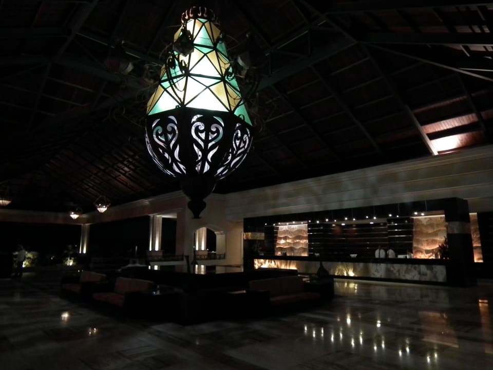 Rezeption und Lobby (EC-Rezeption separat) Majestic Elegance Punta Cana