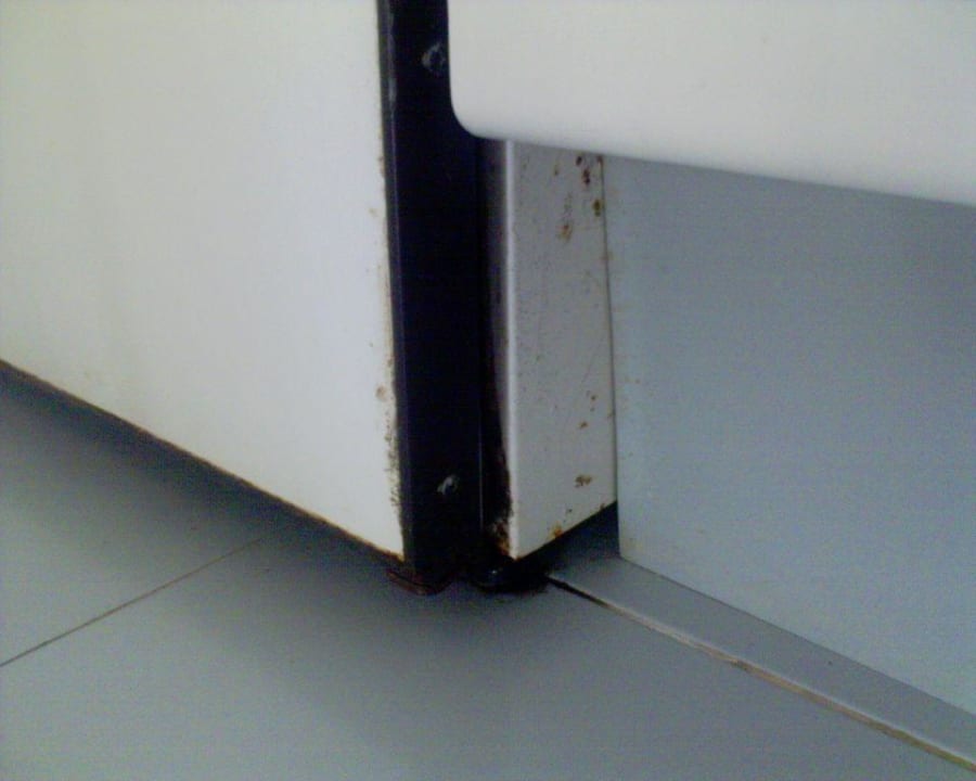 Schmutzecke Kühlschrank außen Hipotels Mediterraneo Club