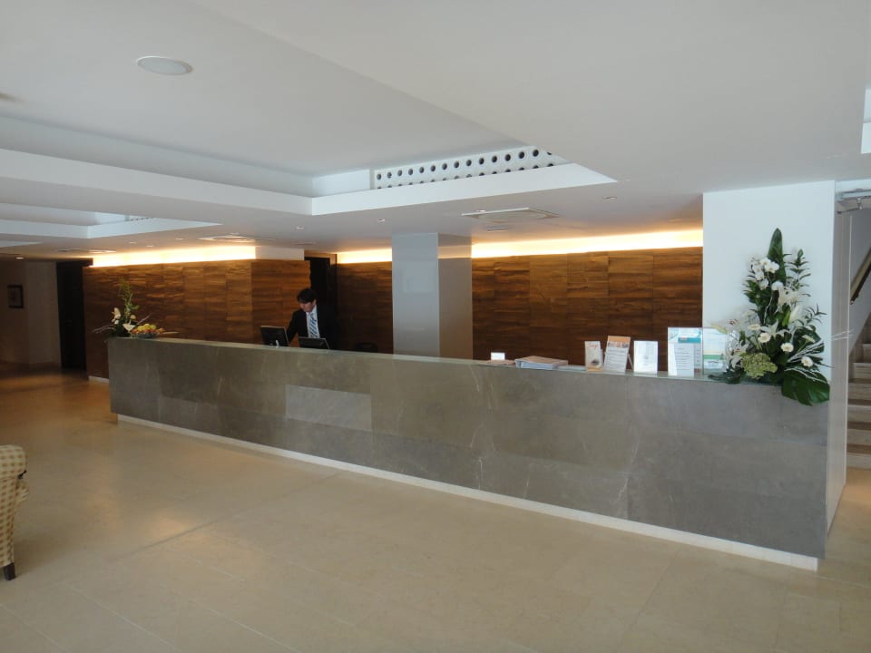 Rezeption allsun Hotel Bahia del Este