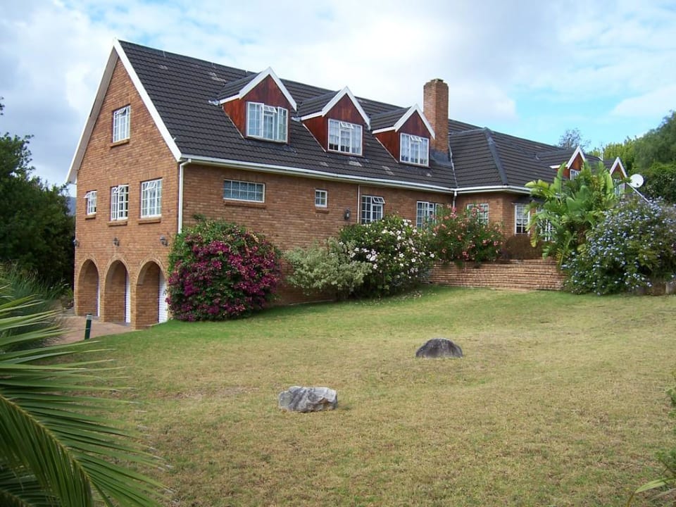 Das Gästehaus Gästehaus Flower Garden Lodge