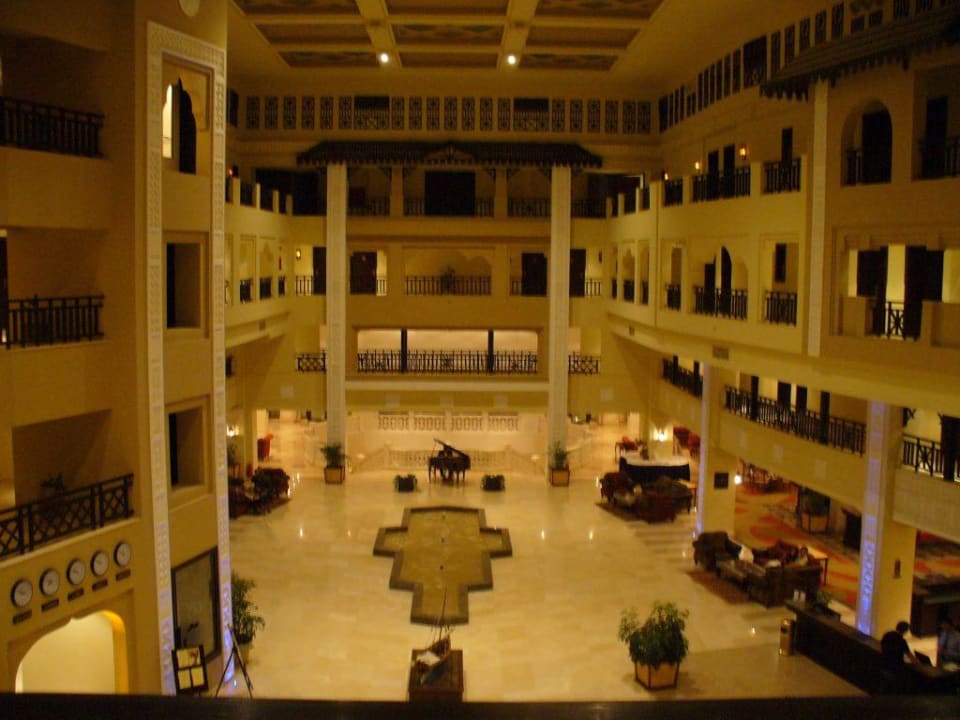 Lobby vom 3. Stock Steigenberger ALDAU Beach Hotel