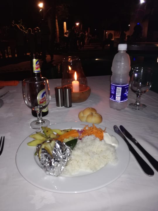 Gastro Sultan Sands Island Resort & Spa