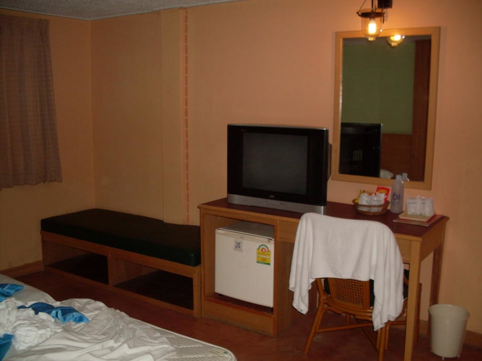 Fernseher und Minibar Pattaya at Nine Hotel