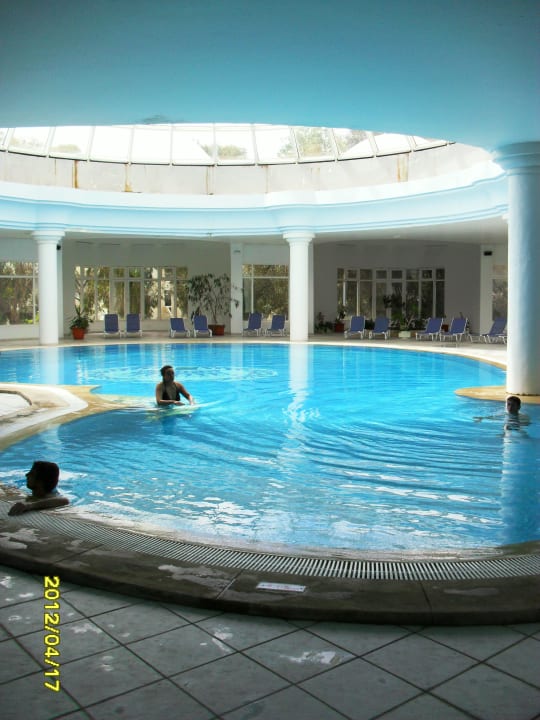 Basen Royal Tulip Taj Sultan