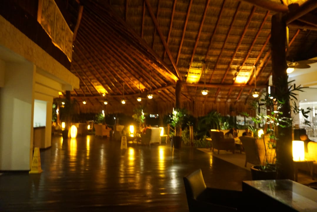 Lobby Akumal Bay Beach & Wellness Resort