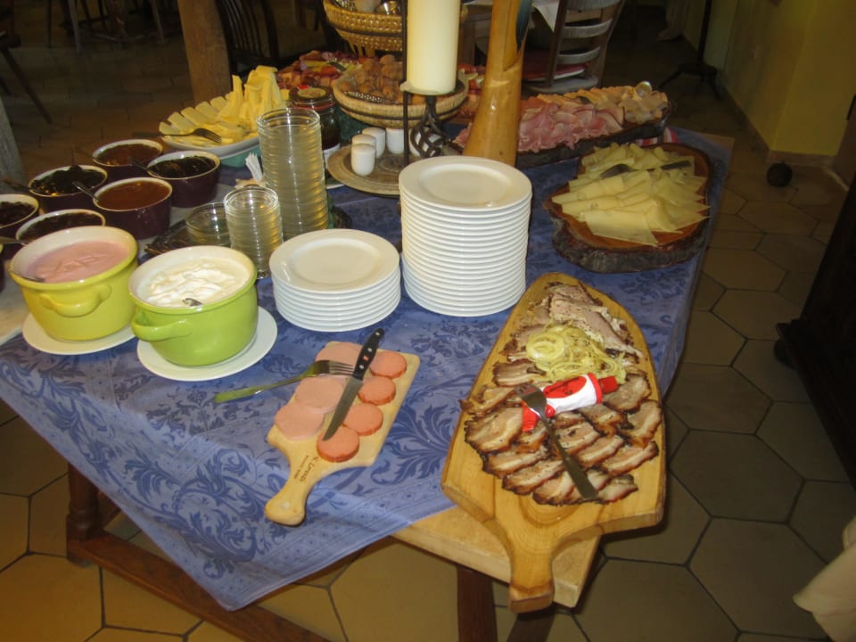 Frühstück Hotel Adler / Gasthof Zum verkauften Großvater