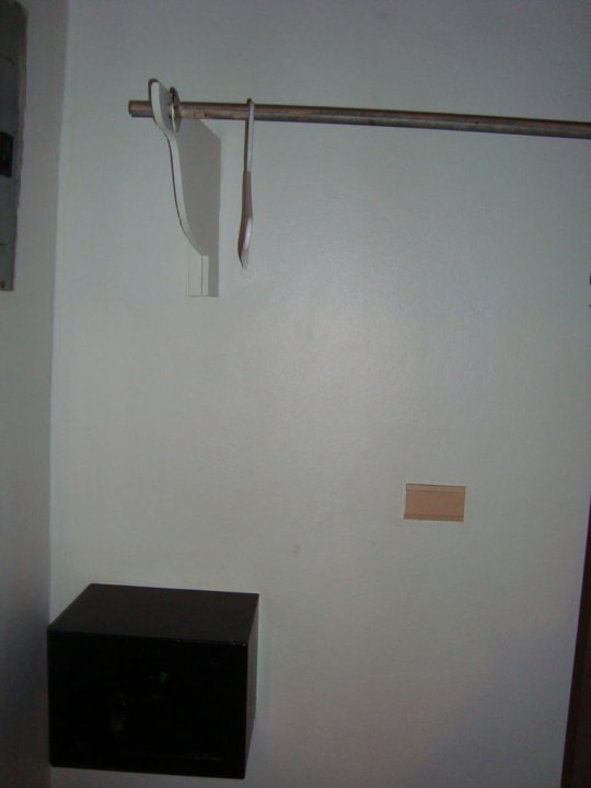 Schrank von innen BelleVue Dominican Bay