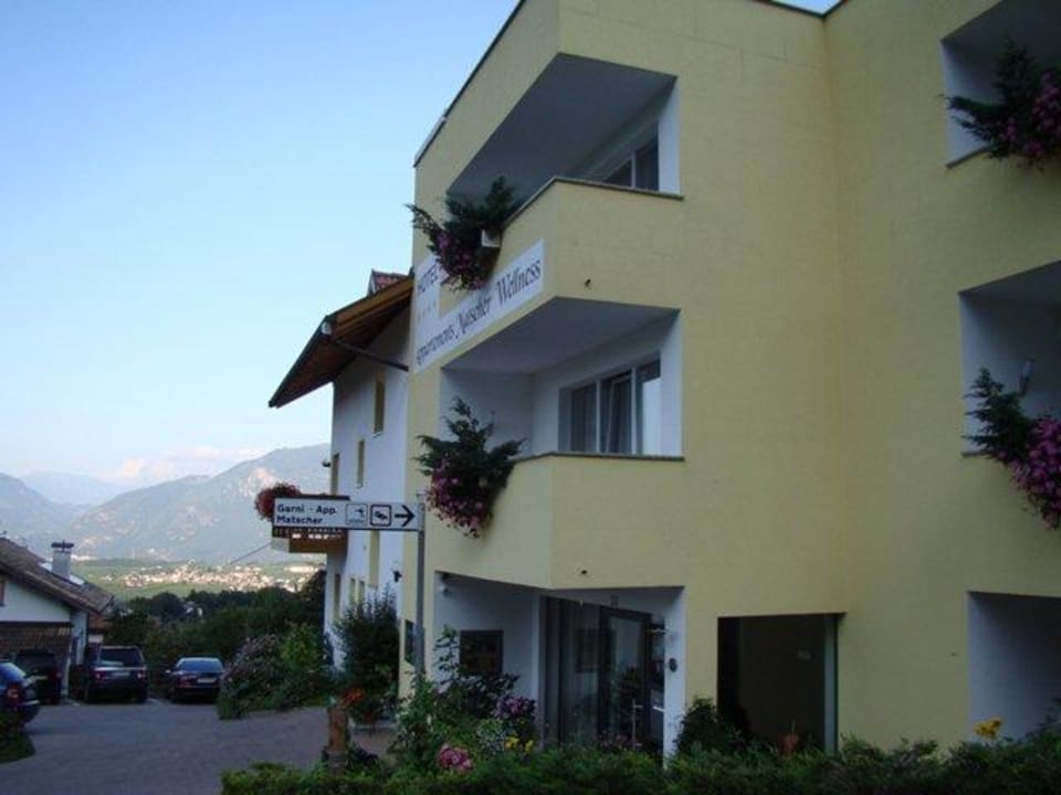 Außenansicht mit Eingang von der Straßenseite Residence & Garden Hotel DAS MATSCHER