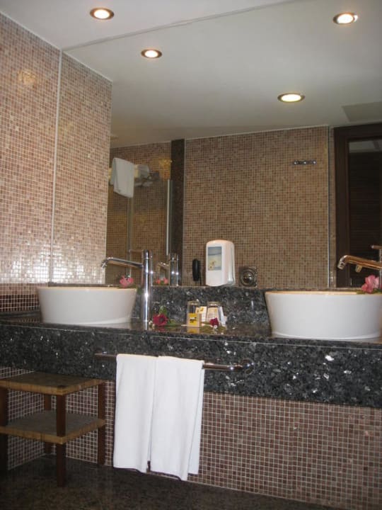 Bad Asteria Family Belek