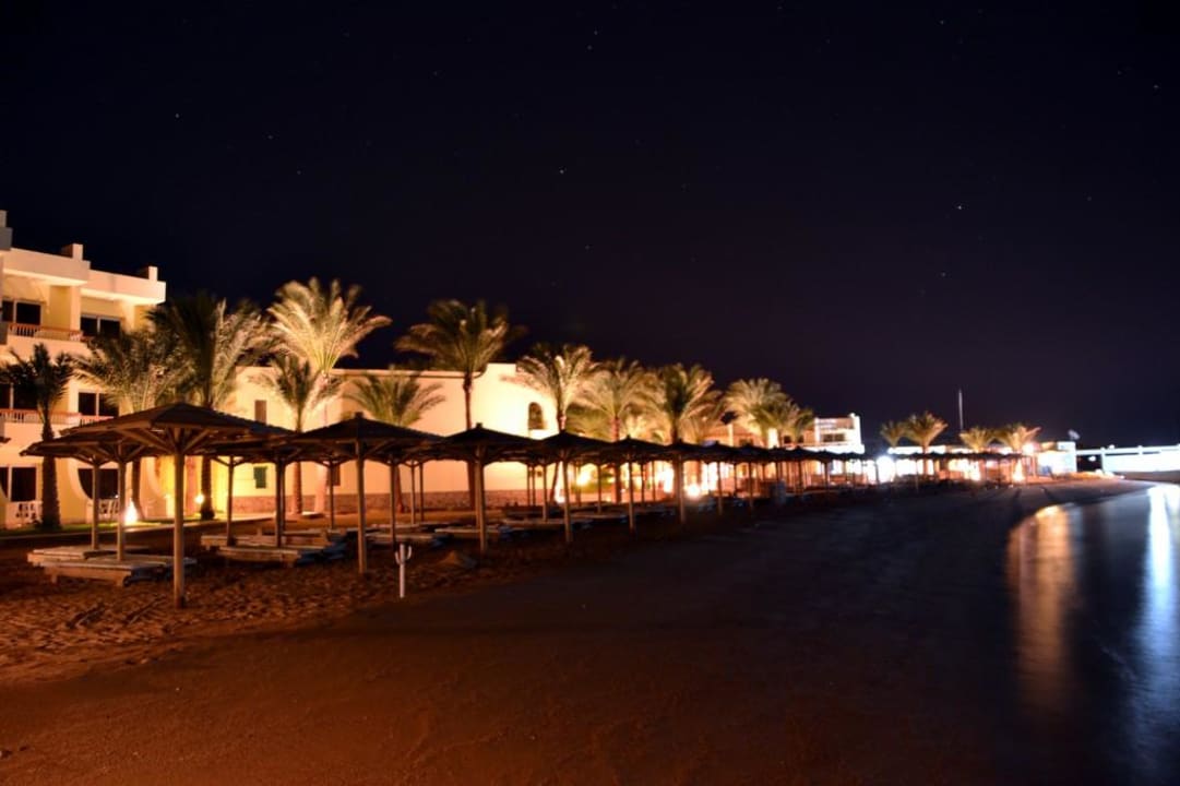 Strand Palm Beach Resort