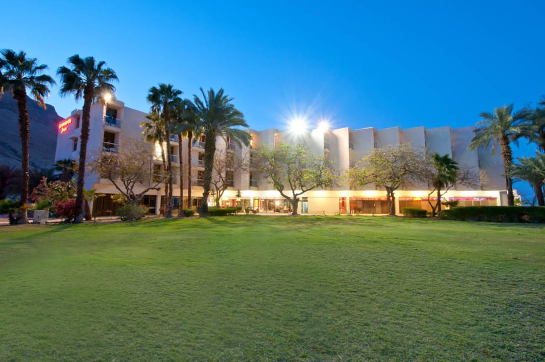 Building Leonardo Inn Hotel Dead Sea