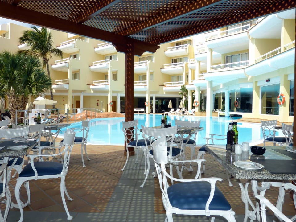 Bar direkt am Pool Hotel Riu Palace Jandia