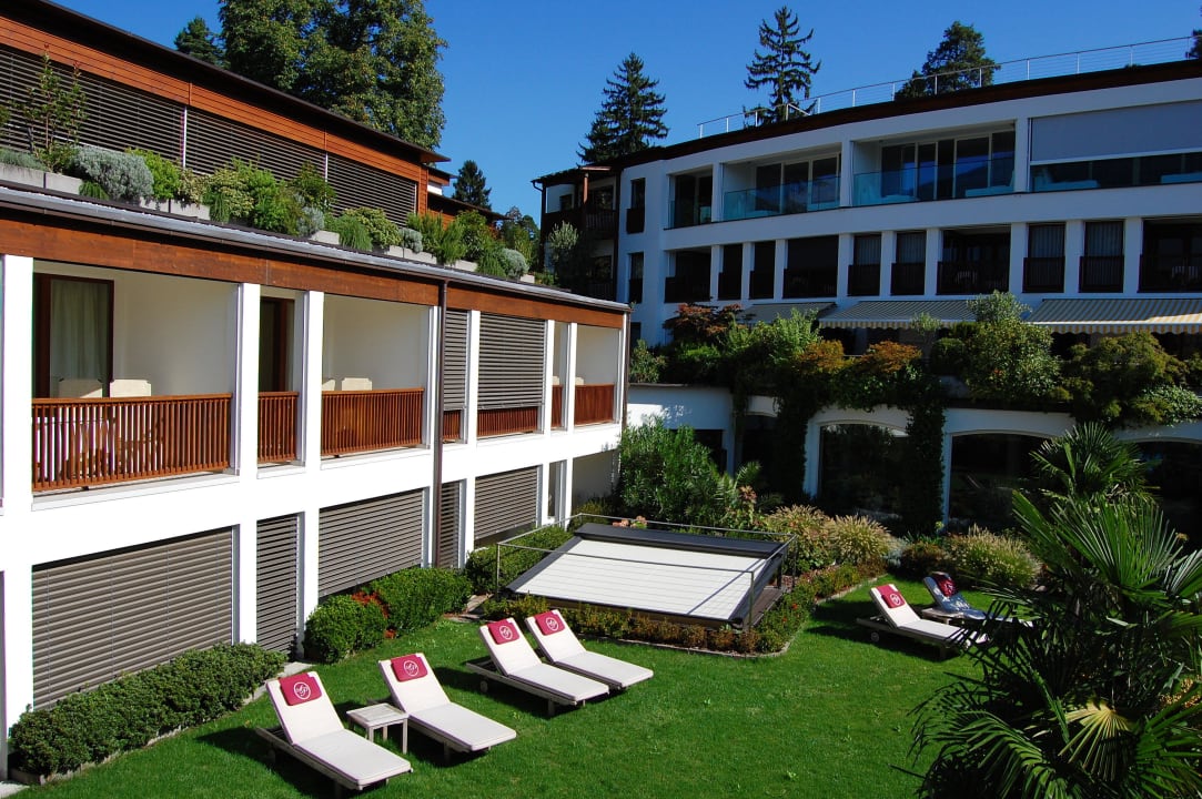 Blick auf Garten Suiten Hotel Ansitz Plantiz