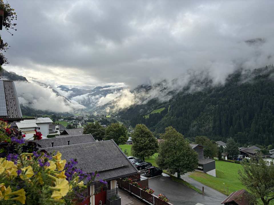 Ausblick BergSpa & Hotel Zamangspitze