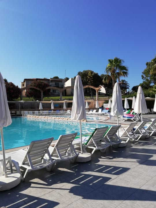 Pool Club Resort Atlantis