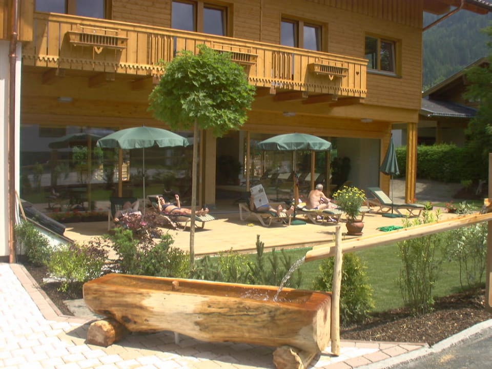 Außenansicht des "Bründlhof's" Hotel Tirolerhof