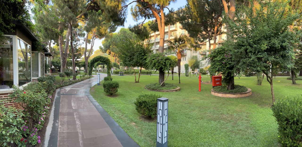 Gartenanlage Papillon Ayscha