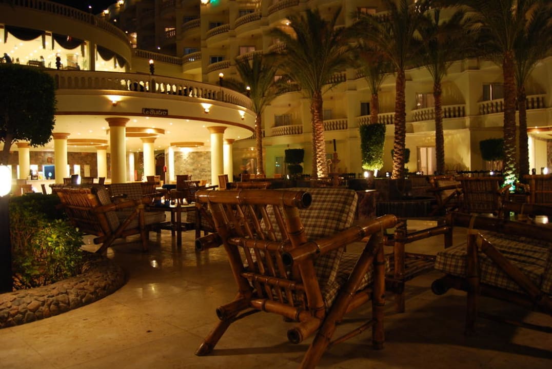 Ночной бар Riviera Aqua Park Resort