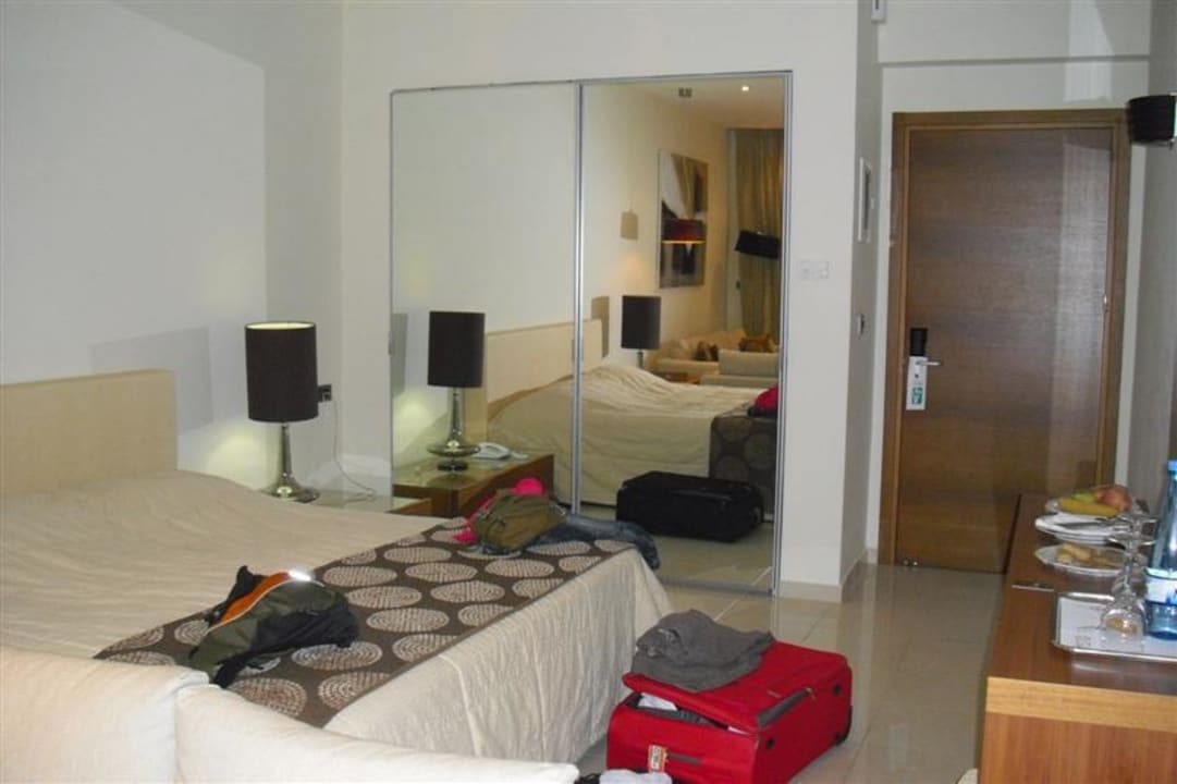 Zimmer 402 The Ixian Grand & All Suites