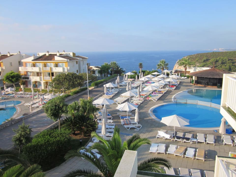 Obere Poolanlage blau punta reina