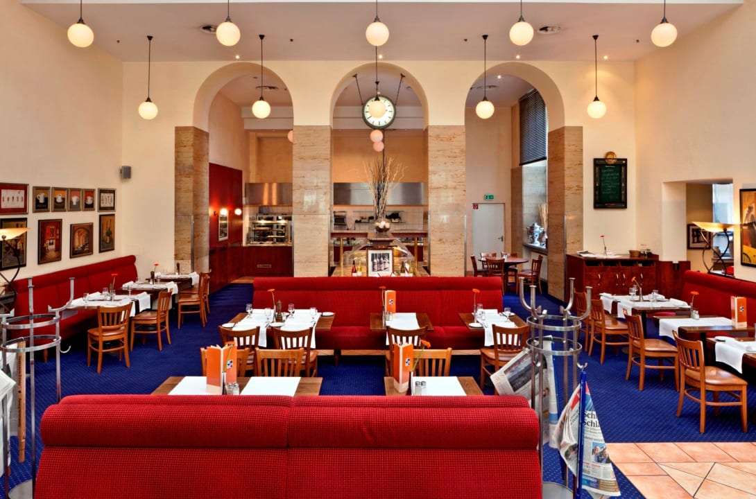 Fleming's Brasserie & Wine Bar IntercityHotel München