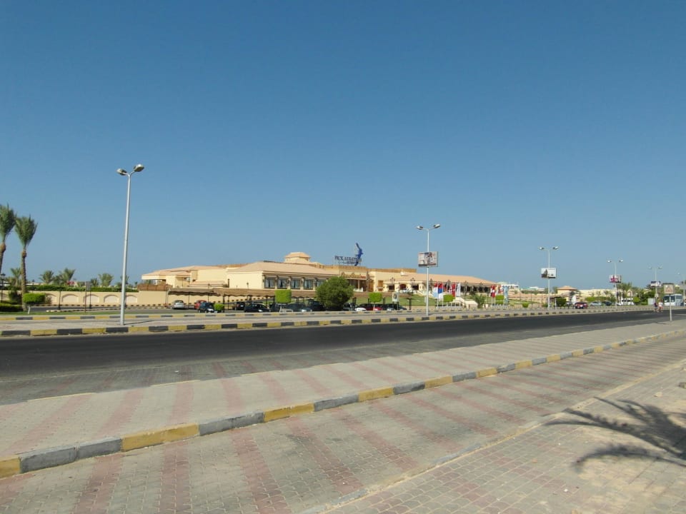 Hotellansicht von der Straße Pickalbatros Dana Beach Resort - Hurghada