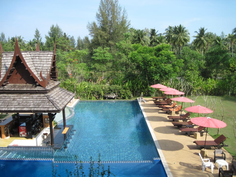 Pool bei den Deluxzimmern Hotel Takolaburi Khao Lak